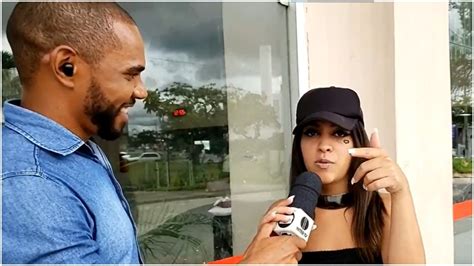 Yasmin Mineira (@yasminmineiraoficial) .